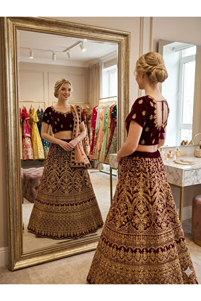 Aashiv's Collection Wedding Dress Indian Lehenga Choli Set with Embroidery in...