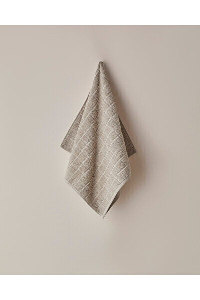 LC Waikiki Nevavm Farkıyla Chequer Cotton Face Towel 50X80 cm Beige
