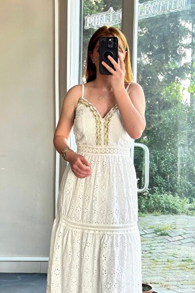 Pulli Collection İthal Brode ve Boncuk İşlemeli Maxi Beyaz Elbise