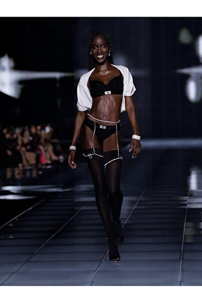 Victoria's Secret Fashion Show '25 Oversize Pamuklu Tişört