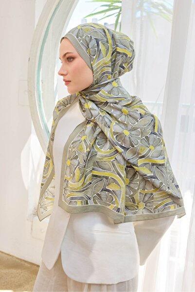 Silk Home Urban Hours Bohemian Daisy Aqua Green Mayda Shawl
