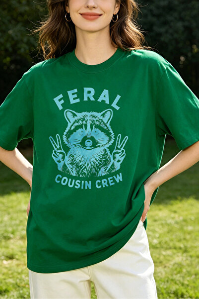 Fleck تي شيرت نسائي من Feral Cousin Crew Raccoon بتصميم جرافيك كبير الحجم غير...