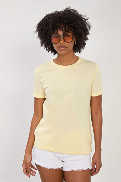 BARRELS AND OIL Women's Crew Neck Double Sleeve Basic T-Shirt - Yellow