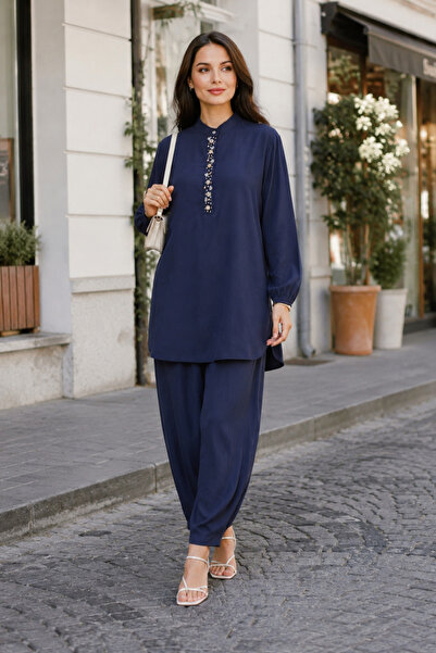 Puane Women's Collar Embroidery Detailed Trouser Suit