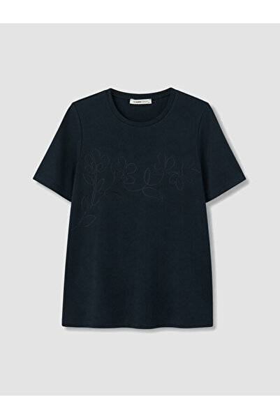 LC Waikiki Rmz Gi̇yi̇m Farkiyla Embroidered 100% Cotton Women's T-Shirt