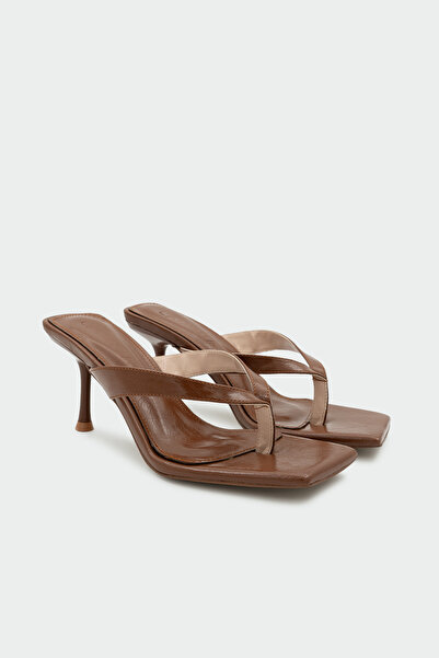 LAMİNTA Tiny Flip-Flop Heeled Tan Women's Slippers