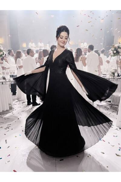 Pyramid masterpieces 2027 Dress