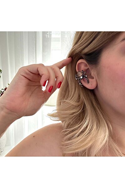 Alice İsstanbul Stoned Black Spider Earcuff Earrings