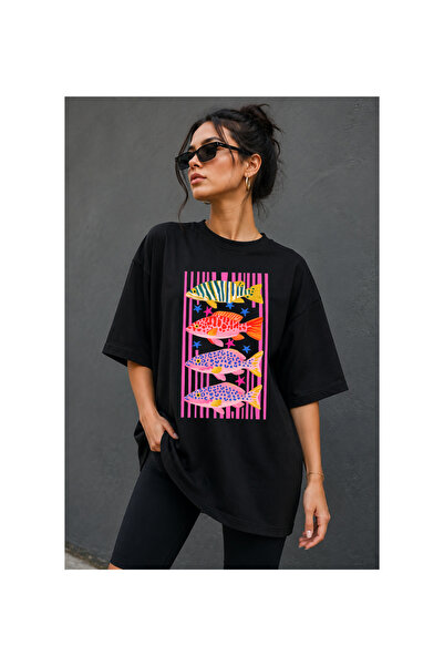 Impress Colorful fish print oversized t-shirt, relaxed fit unisex casual summ...
