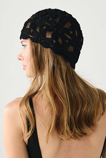 C&City Knitted Floral Summer Beret Y8245 Black