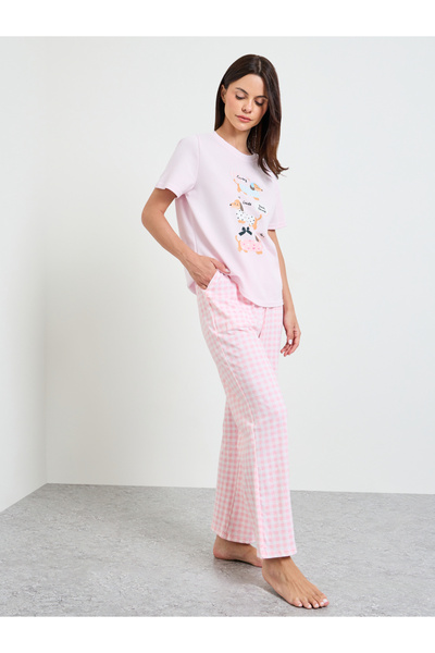 Styli Pink Graphic Dog Print T-Shirt and Checked Pyjama Set