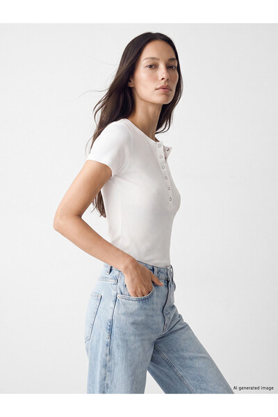 LC Waikiki Lcw Everyday White Crew Neck Buttoned Women's Ribbed T-Shirt