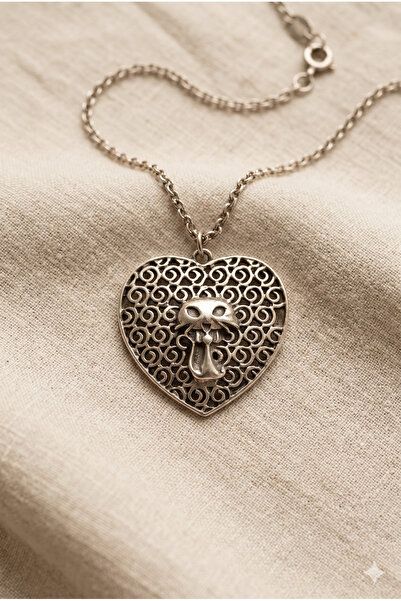 ZGNOVA Handmade Cast Heart Shaped Pendant with Special Design