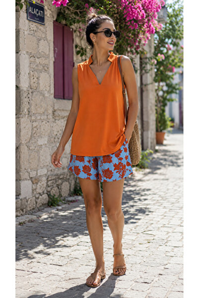 Kokosh moda Women's Sleeveless V-Neck Floral Patterned Blouse and Shorts Two-...