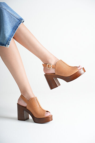 ANALİN SHOES Women's Genuine Leather Platform Heeled Buckle Sandals - Tan