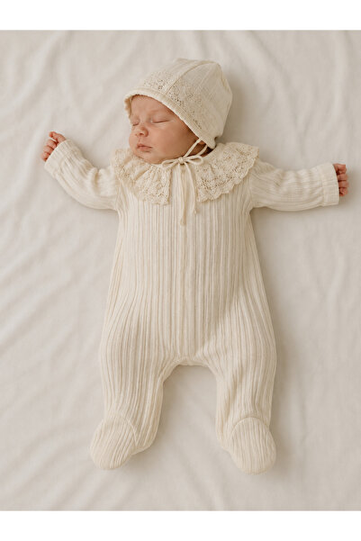 Caramell Baby Girl New Season 4-Piece Set Hospital Release Very Nice 2510