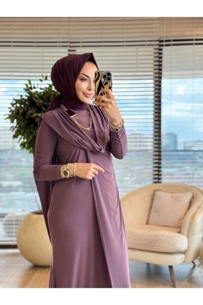 Afili 1515 فستان ساندي أنيق مزين بمشبك على شكل عباءة باللون الوردي