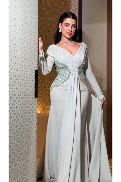 NALA FASHION Elegant Evening Dress That Combines Elegance and Softness,