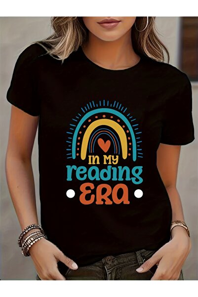 212Wear تي شيرت نسائي برقبة دائرية مع طباعة قوس قزح بعبارة "In My Reading Era...