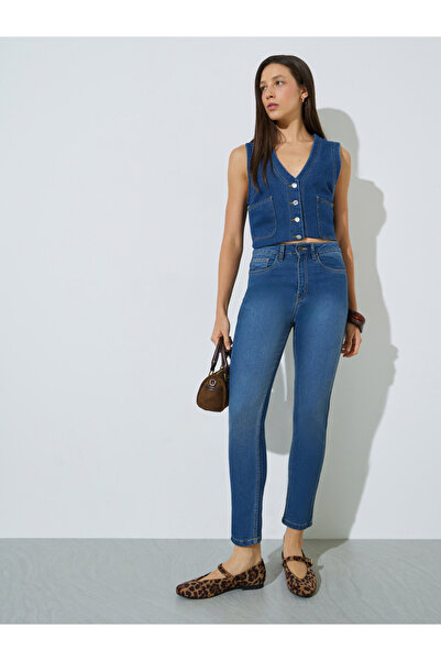Styli Mid Rise Washed Ankle Length Slim Fit Jeans