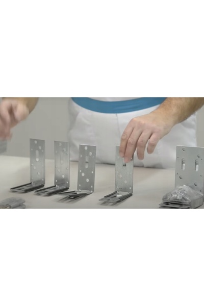Knauf Colțar din oțel perforat de montaj pentru uși CW/UA 73mm 4 buc.