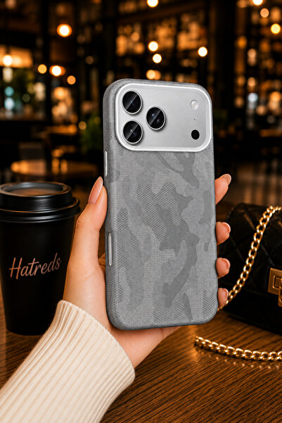 Hatreds iPhone 17 Pro Max Uyumlu MagSafe Sert PC Kılıf Gümüş