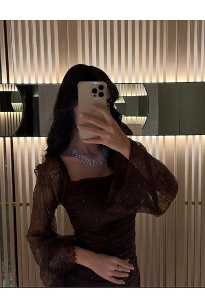 Star Brown Dress with Dantel