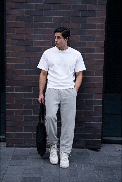 MODABOX 2-Piece Men's Premium Oversize Tracksuit Set White T-Shirt 2 Thread T...