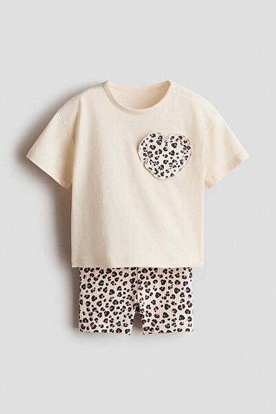 H&M 2-piece top and cycling shorts set