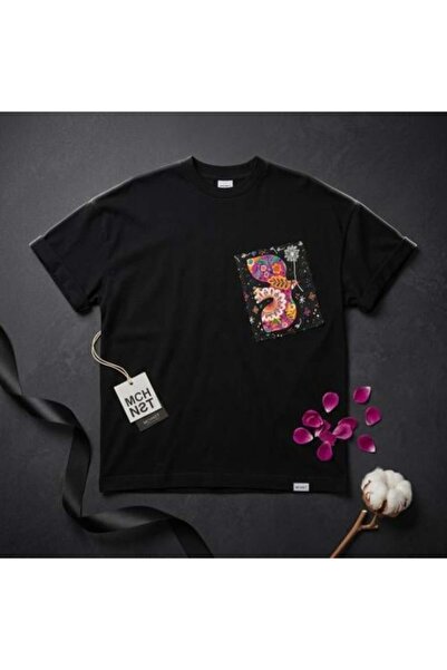 UniqueStuff Men's Black T-shirt
