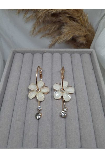 ZEYKU ACCESSORİES أقراط على شكل زهرة لؤلؤية بتصميم أنيق من الزهور والأحجار الكريمة، لمعان الزهرة الذهبية