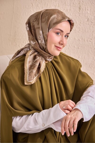Silk Home وشاح حرير تويلي بألوان مائية كاكي 90x90