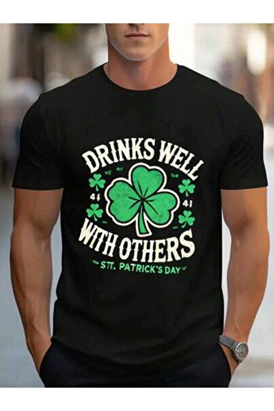 799 قميص Drinks Well Others بطباعة البرسيم، 220 جرام من القطن الخالص، ياقة دا...