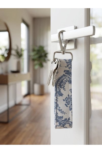 PURSEMARK Blue and White Damask Patterned Keychain |   Durable Handmade Keychain