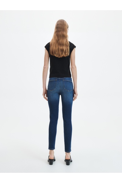 NO BRAND Ciemnoniebleskie Bawełna Pantaloni din denim croială slim Reserved 36
