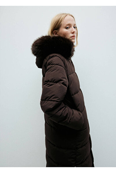 MANGO Woman Kürk görünümlü kapüşonlu kapitone anorak