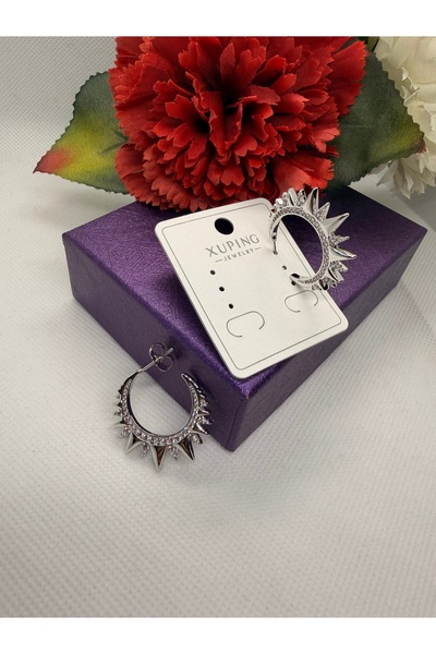 XUPING JEWELRY أقراط من الفولاذ باللون الفضي مرصعة بحجر الزركون
