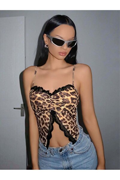 Hobibahçem Women's Leopard Print Crop Top with Lace Detail on the Front 5095