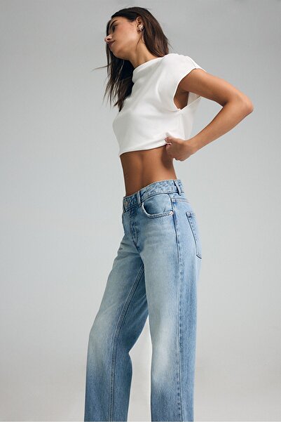 Stradivarius Düğmeli dar kesim düz jean