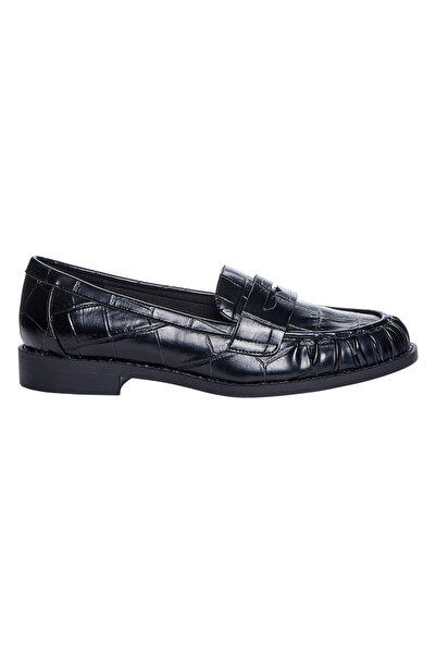 BATA Croc‑Effect Penny Loafers