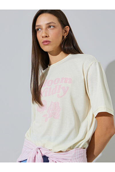 Styli Cream Relaxed Fit Floral Graphic T-Shirt