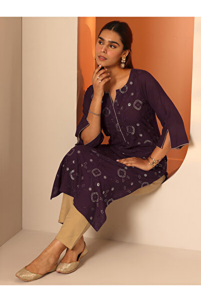 Libas By Styli Burgundy Embroidered Rayon Straight Kurta