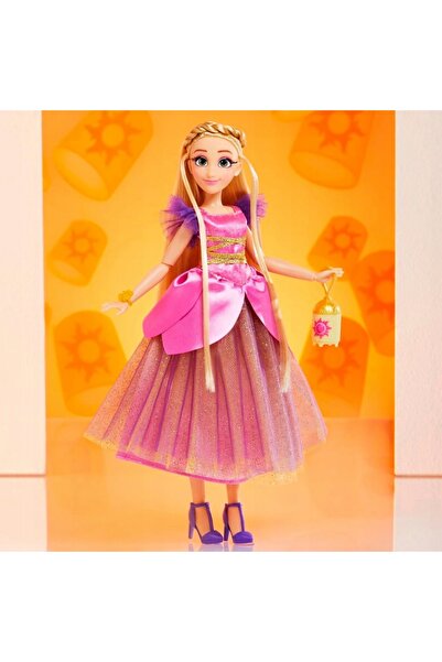 Hasbro PĂPUȘĂ RAPUNZEL ÎNCOLȚITĂ STIL DISNEY 95956