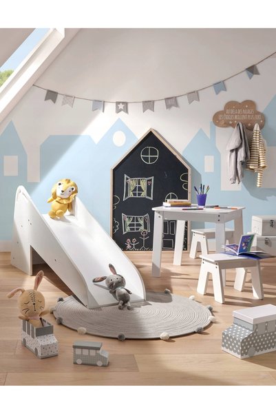 Atmosphera DYWAN gri pentru camera copiilor cu pompoane 90cm
