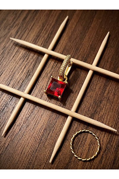 Rüzgar Alaz Anturaj Earrings Ruby