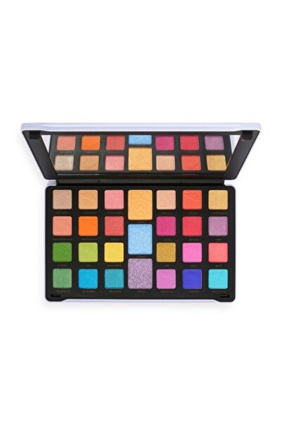 Makeup Revolution London Friends Customizable Limitless Far Paleti