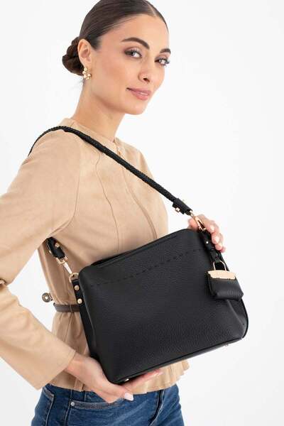 Monte Lui Matthew Cox Women's Shoulder Bag Byn2446 Black