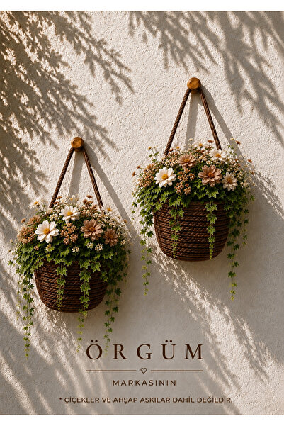 ÖRGÜM Coș decorativ cu 2 mini flori artificiale 12x10 cm. ATĂRĂNĂRI ȘI PLANTE...