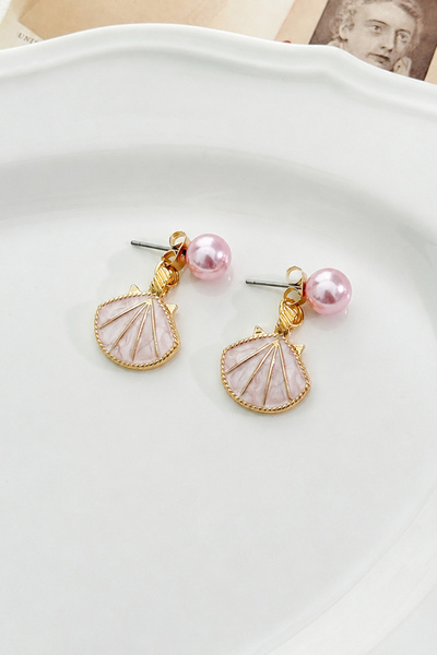 THE Steel Pink Seashell Figured Pearl Detailed Gold Color Women's Earrings