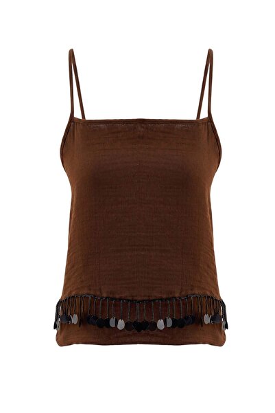 Trendyol Collection بلوزة بنية اللون TWOSS26BZ01123